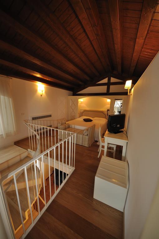 Villa Bonocore Maletto Hotel & Spa Cardillo Zimmer foto